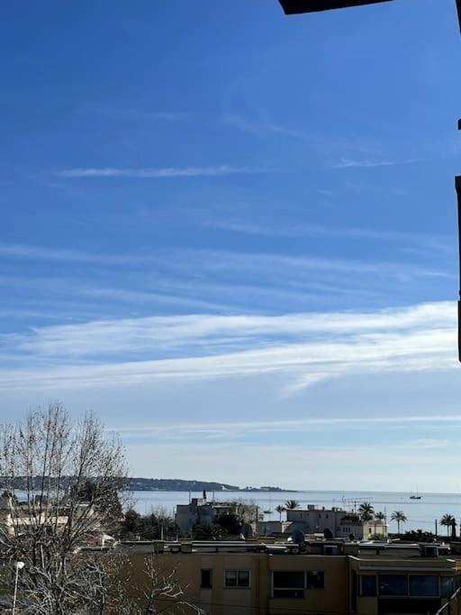 Appartement Vue Mer, 5Min A Pied De La Plage, Parking Prive Vallauris Kültér fotó